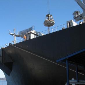 SISTEMA DE DESCARGA DE NAVIOS